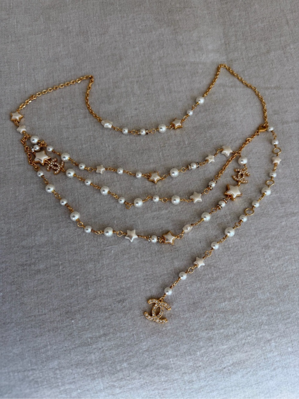 CHANEL Pearl Star CC Multi Strand Belt Gold & White - Picture 4 of 16
